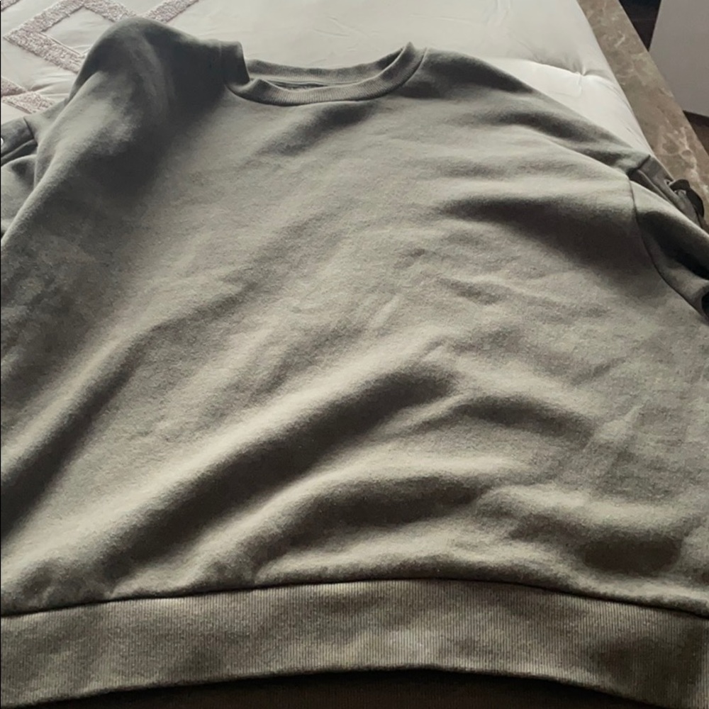 Over sized sweatshirt